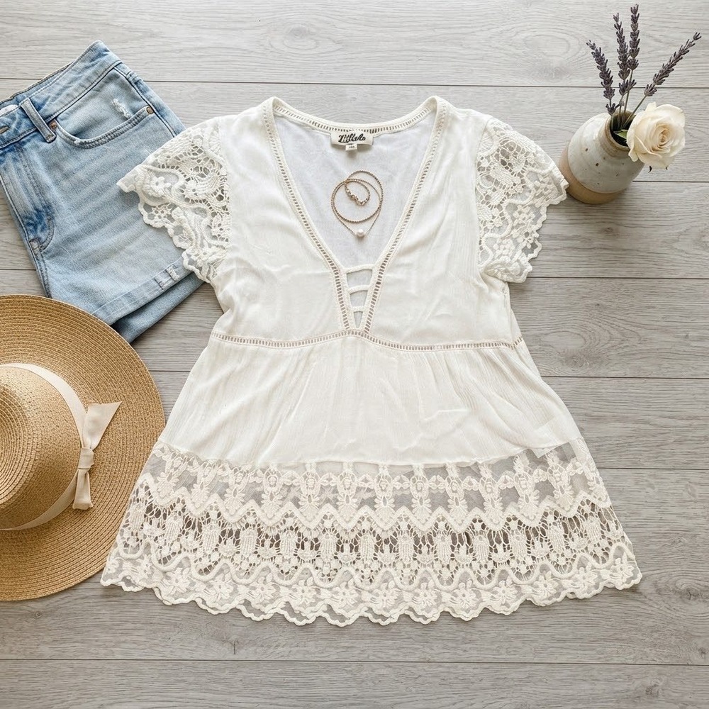 Listicle Cream Lace Boho V-Neck Empire Waist Top Flutter Sleeve Ivory Small